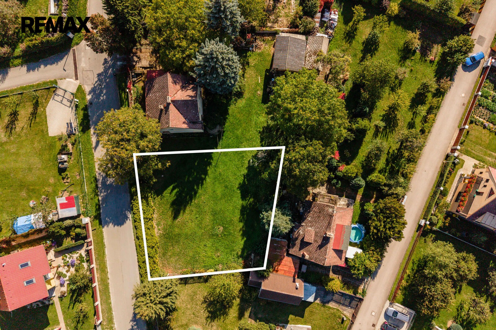 Pozemek pro bydlení, 667 m²