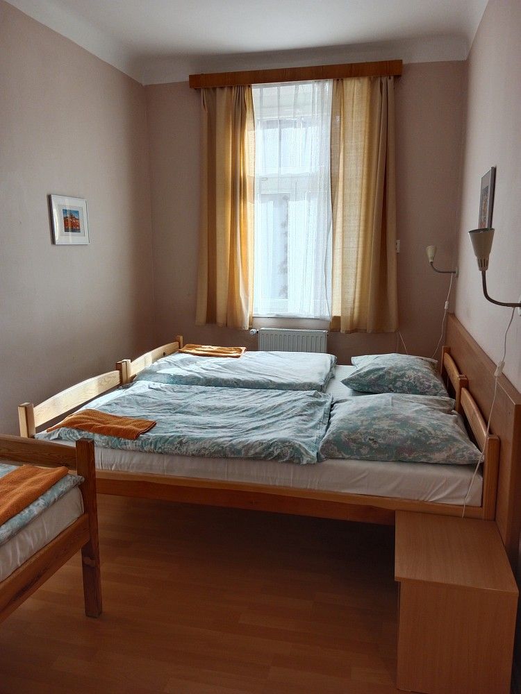 2+kk, Dejvická, Praha 6, 43 m² - 1