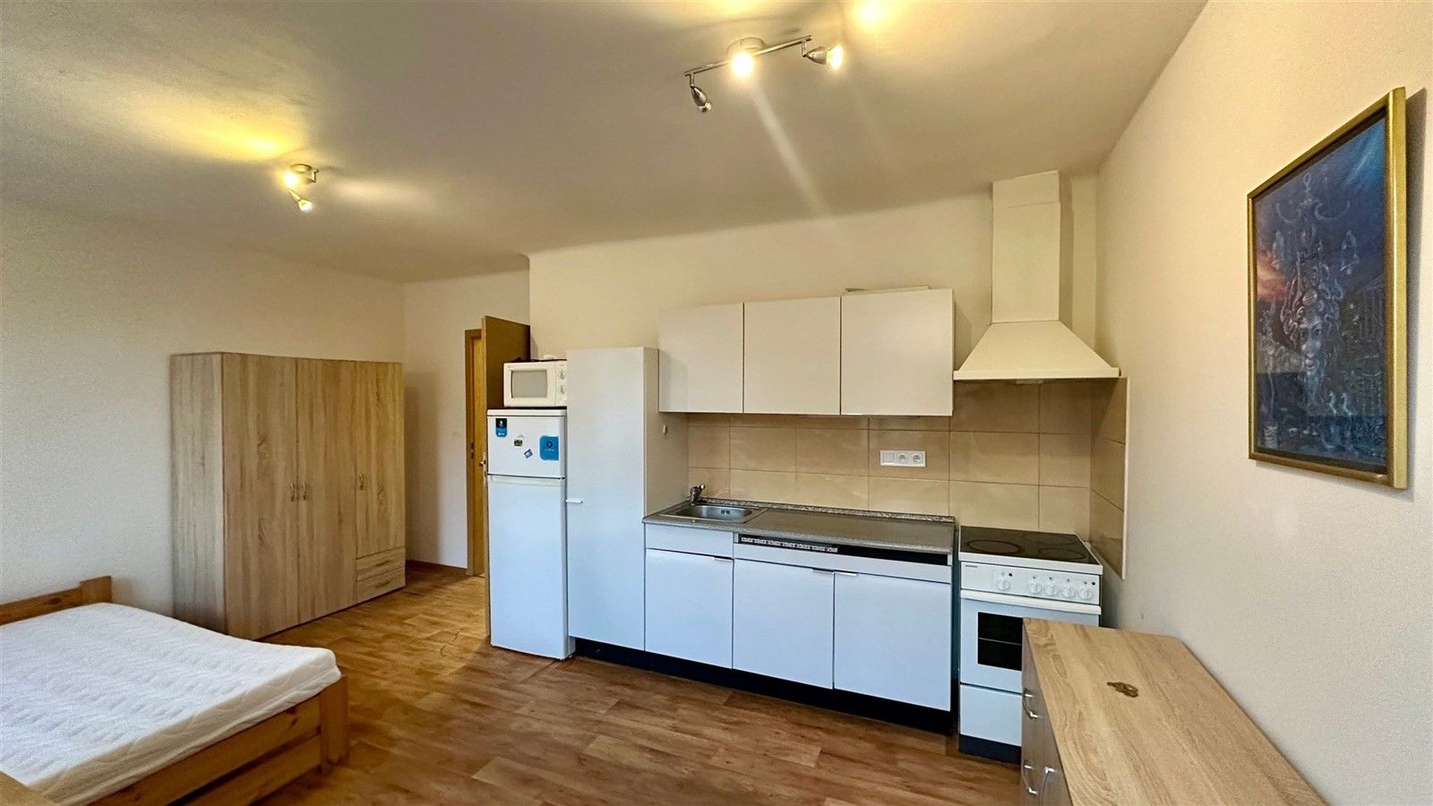 Pronájem byt 1+kk - Jakubská 380, Cheb, 25 m² - 1