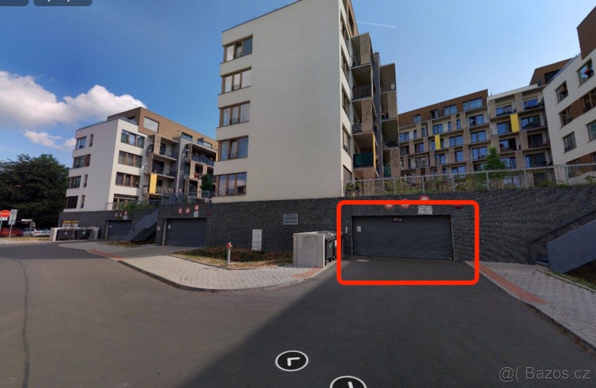 Garáže, Plzeň, 301 00