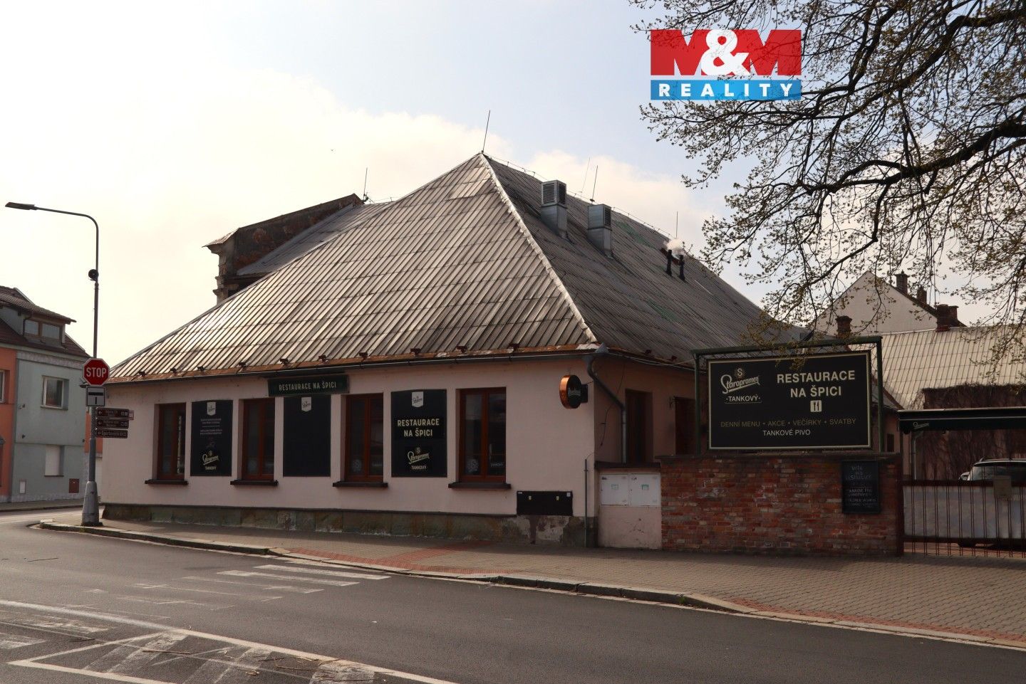 Restaurace, Smetanova, Holice, 220 m² - 1