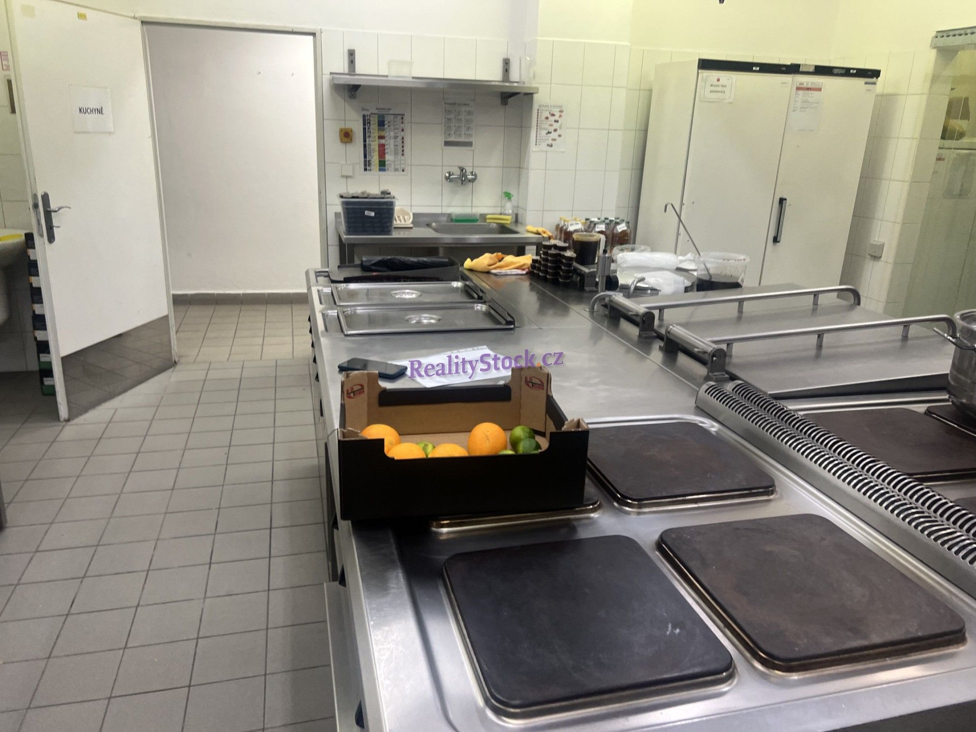 Pronájem restaurace - Kutnohorská, Praha, 560 m²