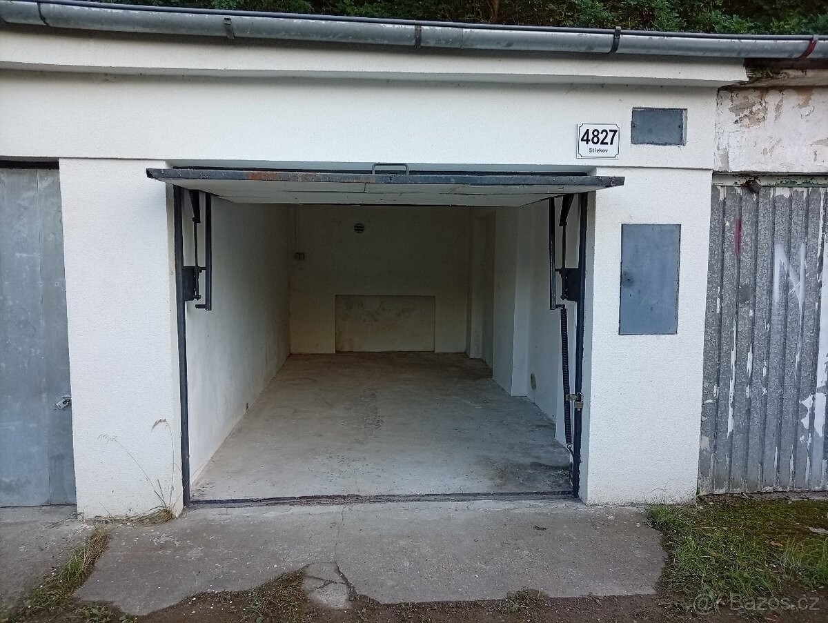 Garáže, Ústí nad Labem, 400 03 - 1