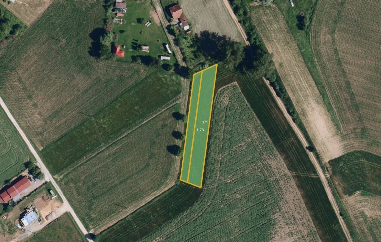 Zemědělský pozemek, 9 942 m²