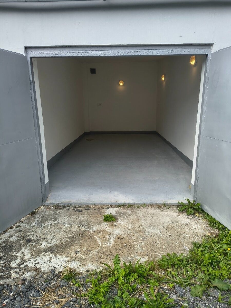 Garáž · Dobrá, 739 51 - 2