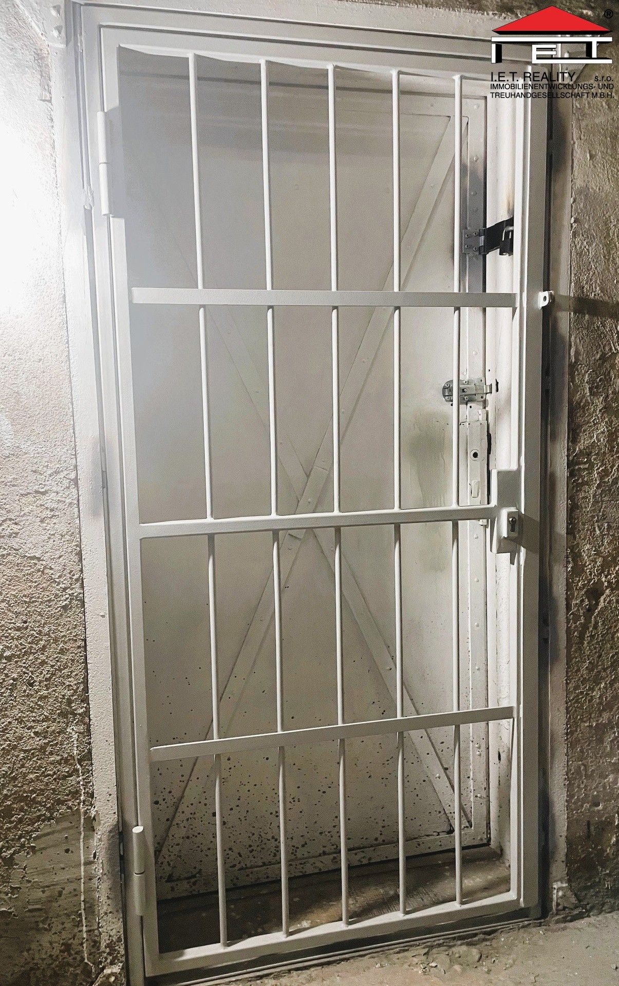 Pronájem sklad - Na Hradbách, Ostrava, 17 m²