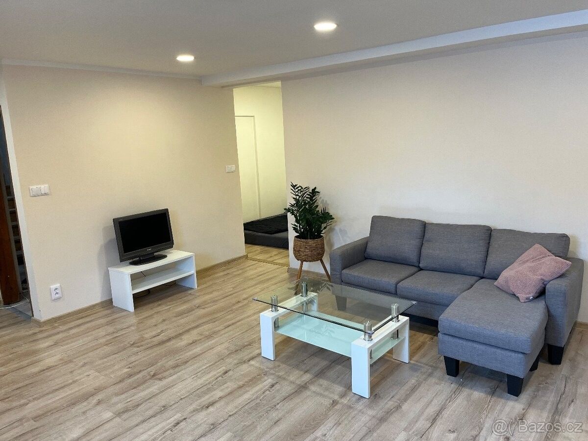 Byty, Karlovy Vary, 360 01