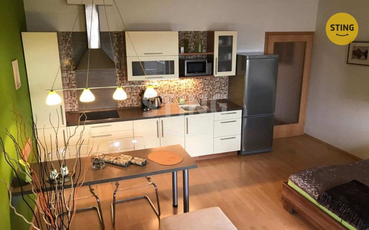 1+kk, Plácelova, Hradec Králové, 44 m² - 2