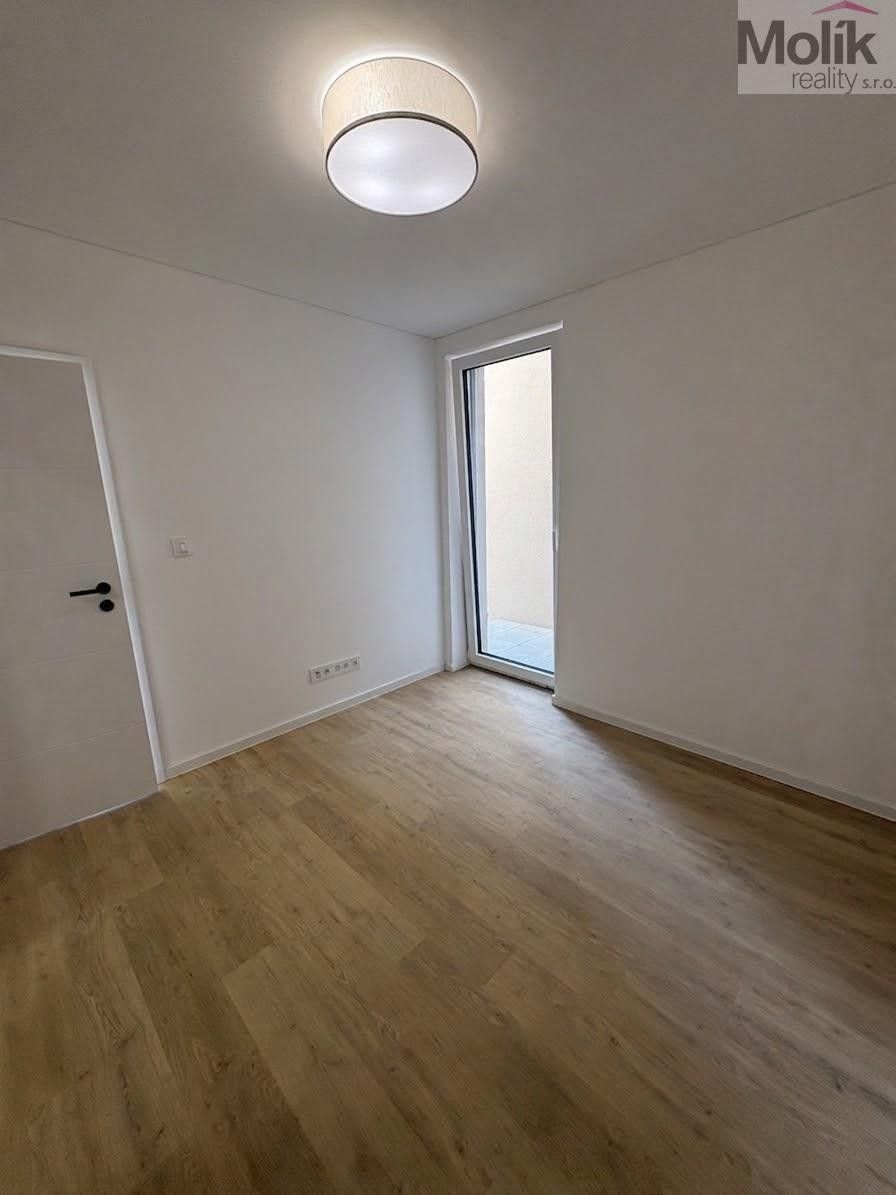 Pronájem byt 2+kk - Ohnivcova, Praha, 50 m² - 5