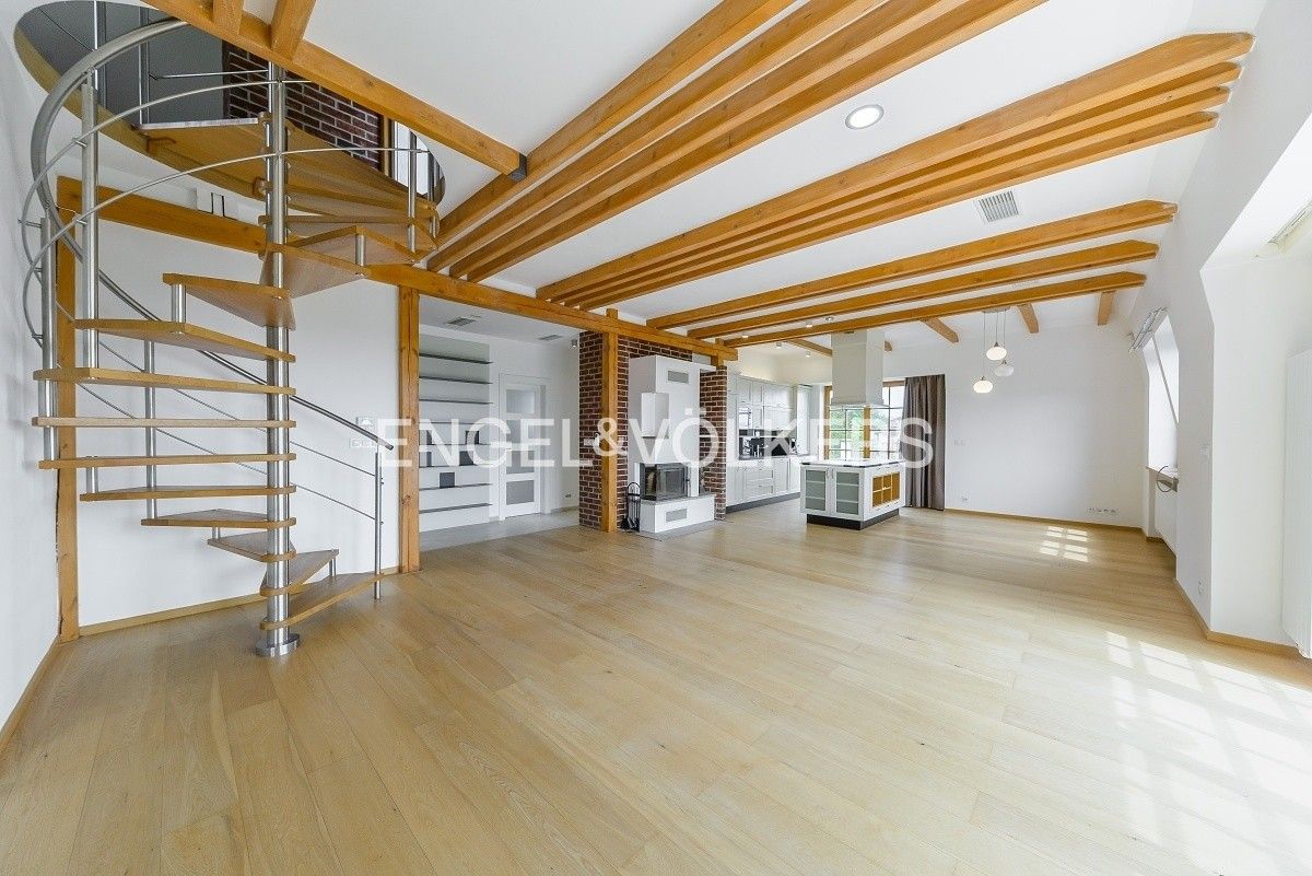 Byt 4+kk · 202 m² · Na Hřebenkách 3168, Praha Smíchov - 3