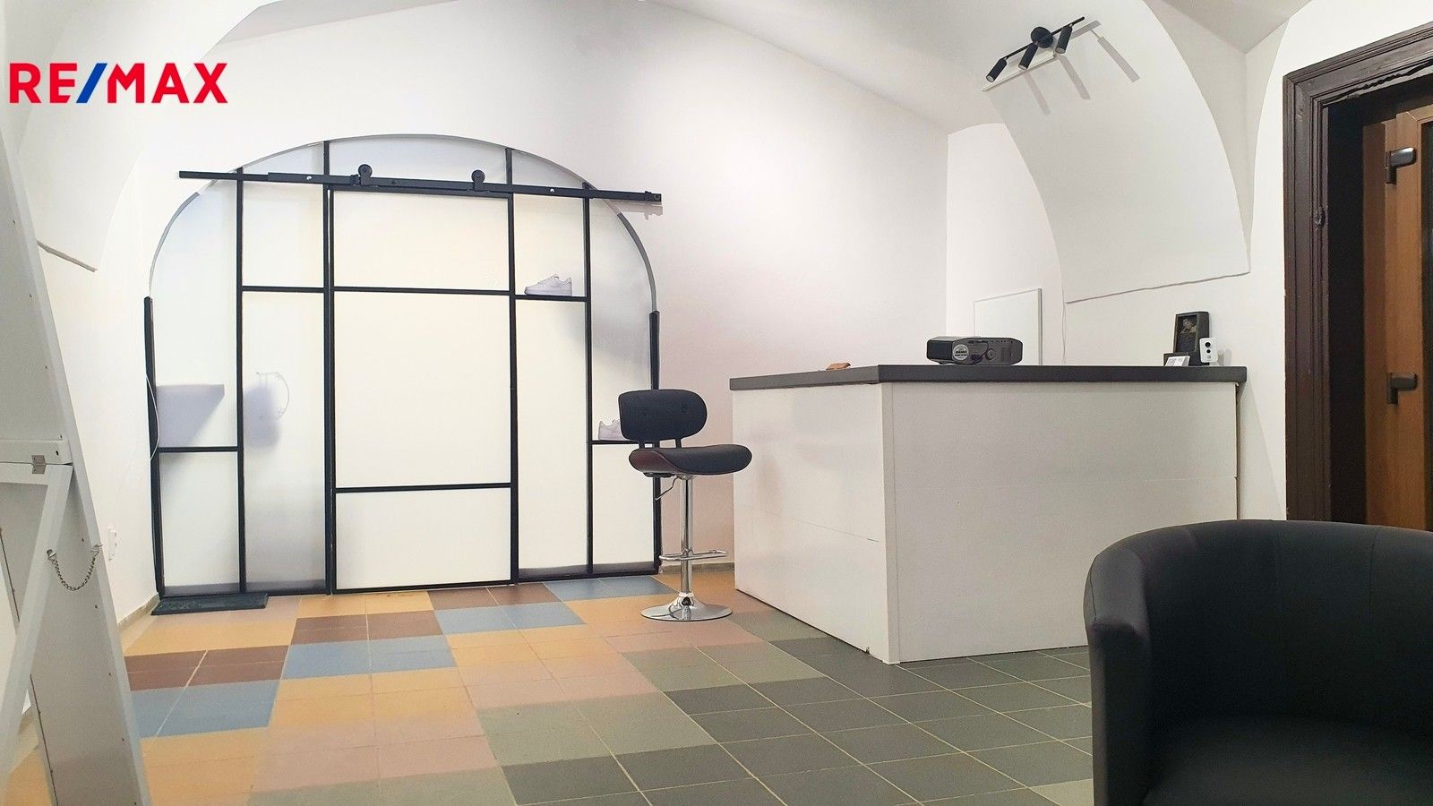 Pronájem obchodní prostory - Mírové náměstí, Kadaň, 50 m²