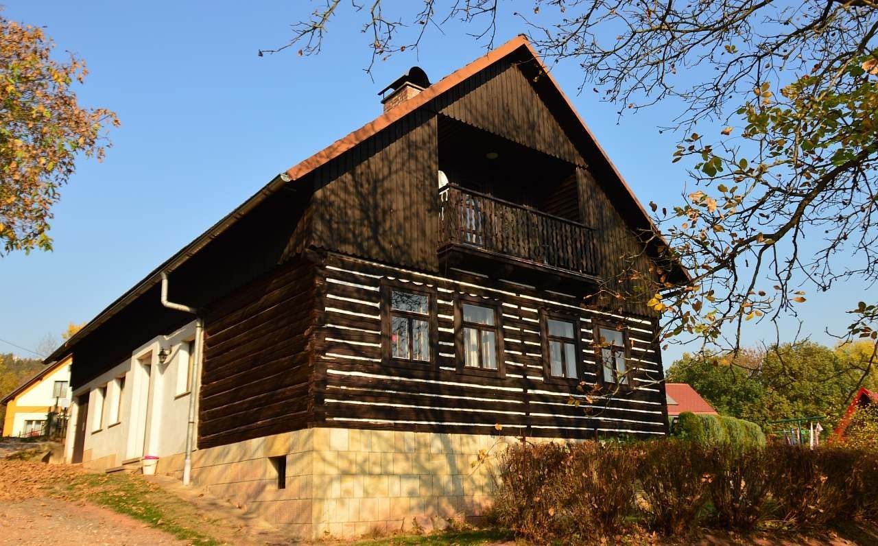 Chaty, Lázně Bělohrad - Dolní Javoří, Královéhradecký kraj