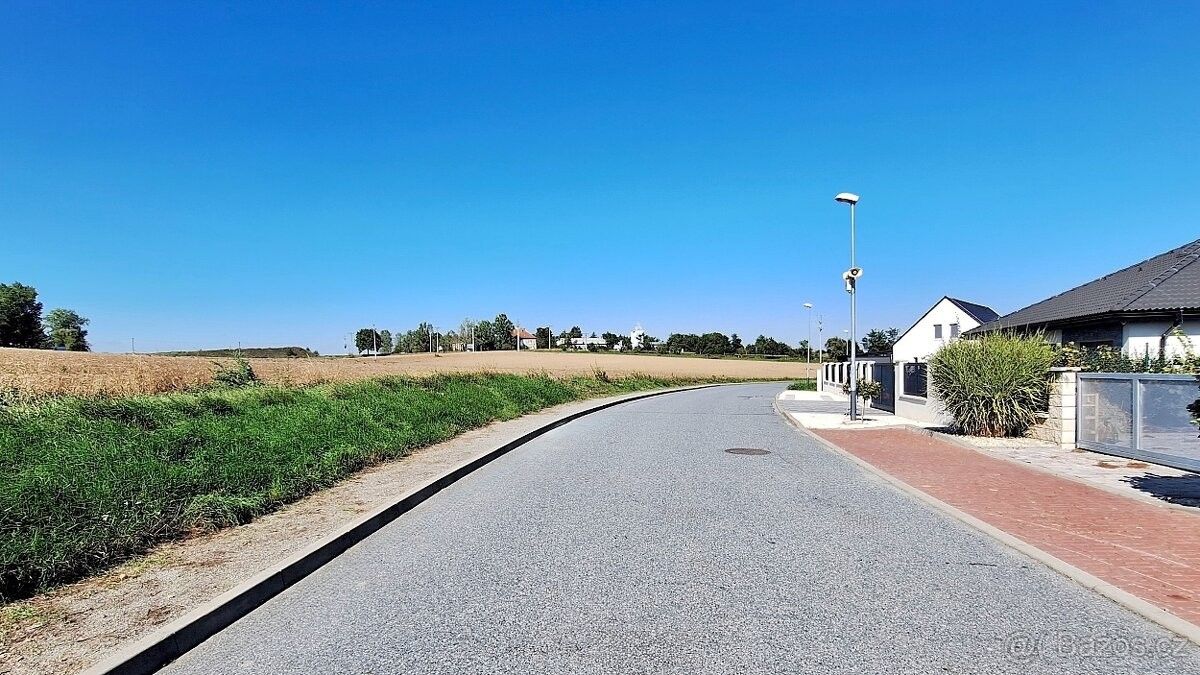 Pozemky pro bydlení, Hrušovany u Brna, 664 62