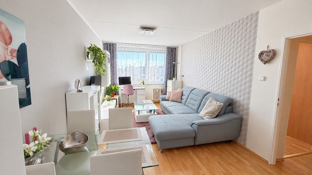 2+kk, Doležalova, Praha, 46 m² - 2