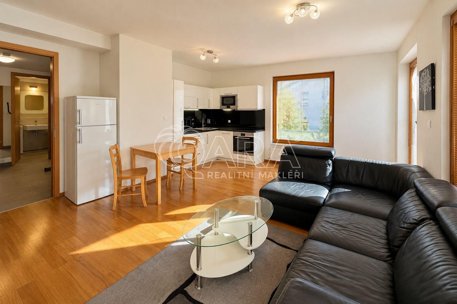 2+kk, Komunardů, Praha Holešovice, 57 m² - 2