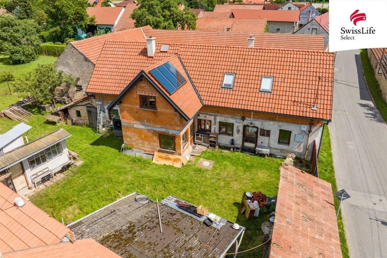 Rodinné domy, 5. května  , Kostomlátky, 240 m²
