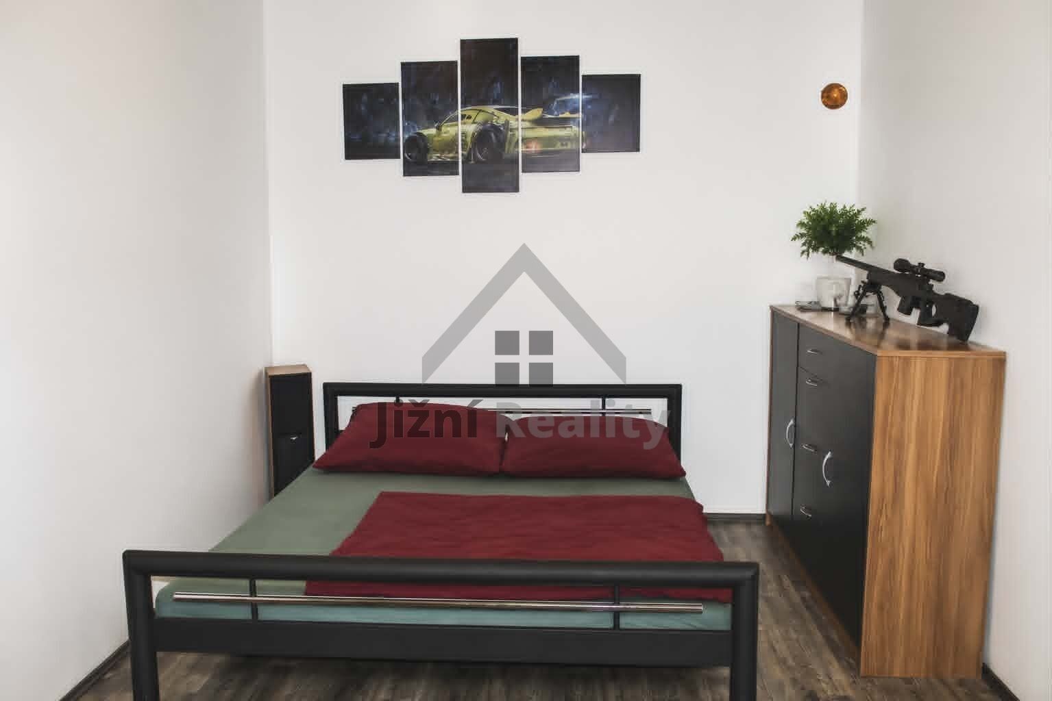 Prodej rodinný dům - V. Nezvala, České Budějovice 5, 200 m² - 5