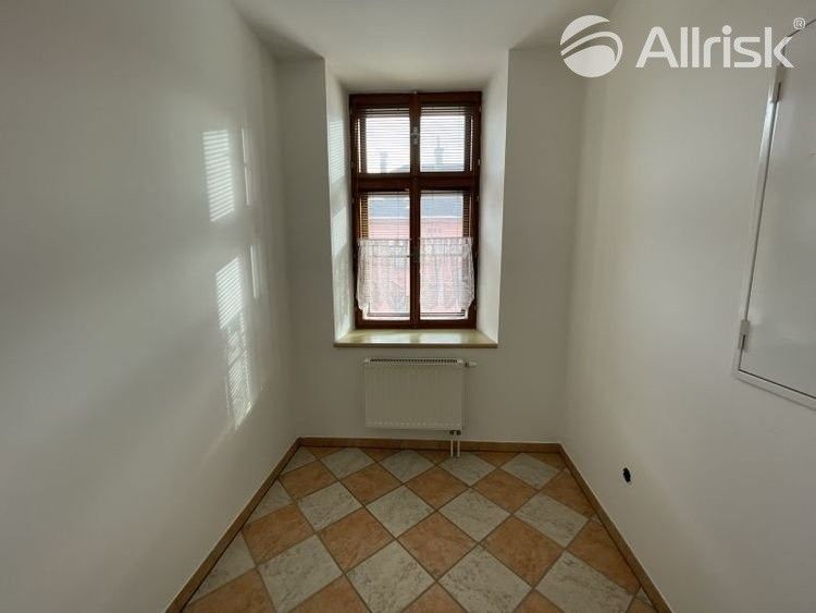 Kanceláře, náměstí Jana Zajíce, Vítkov, 5 m² - 1