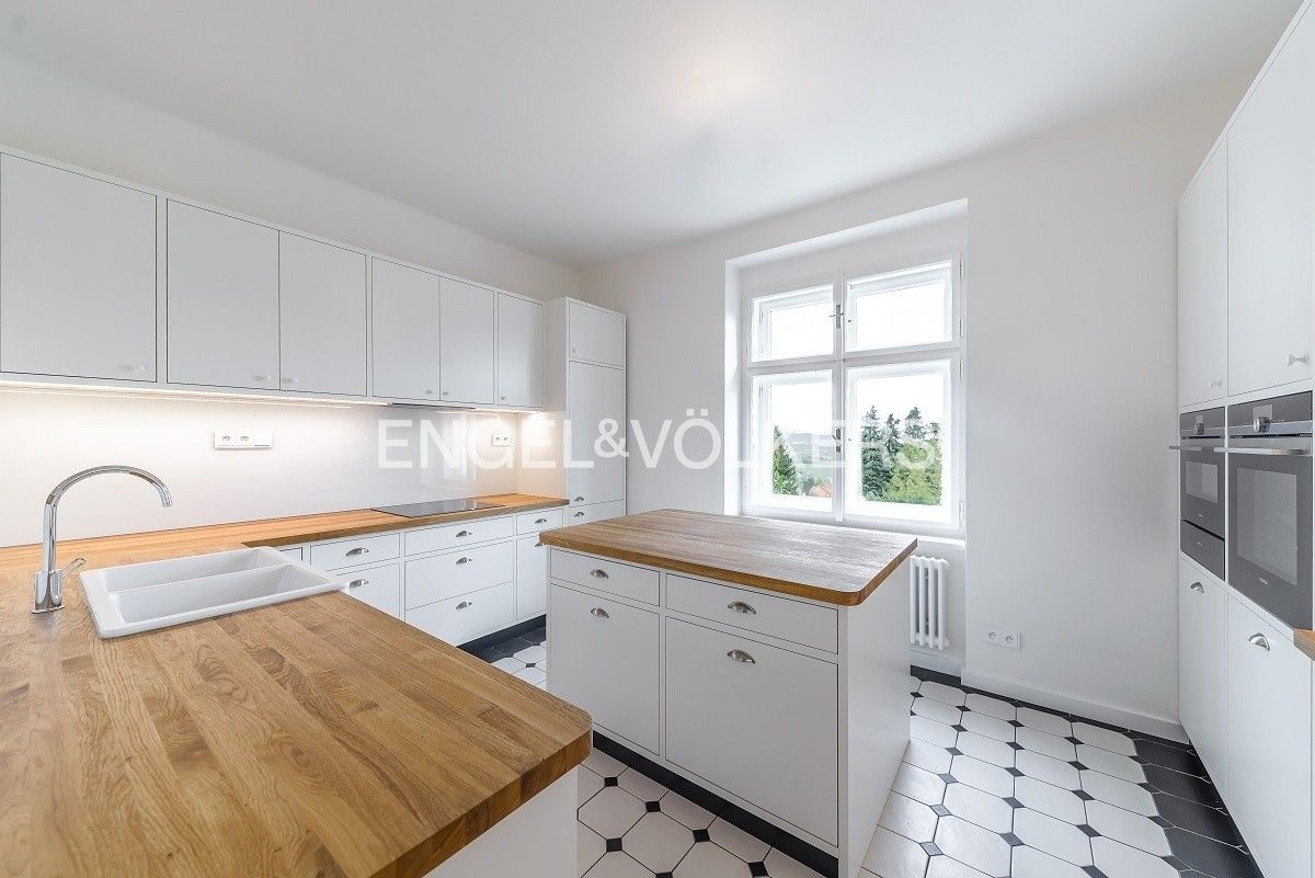 Pronájem vila - Libušina, Černošice, 356 m² - 5