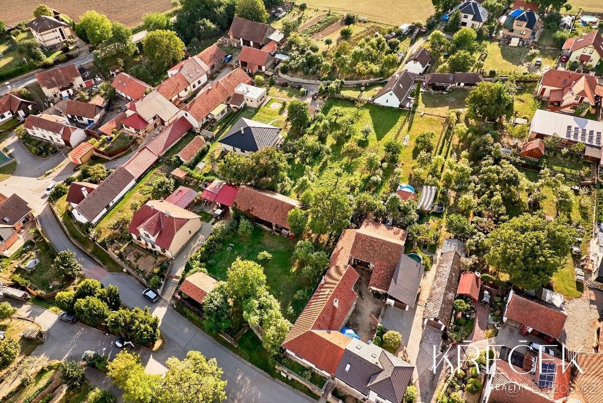 Pozemky pro bydlení, Dolní Loučky, 594 55