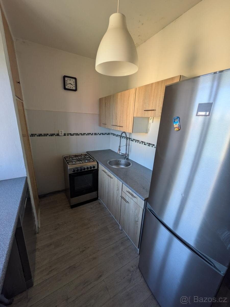 Pronájem byt - Bečov, 434 01