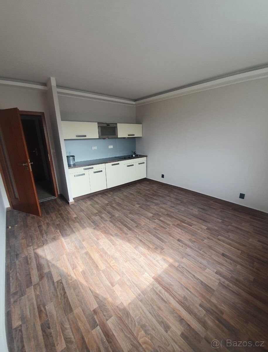 Byty, Dubí u Teplic, 417 01 - 1