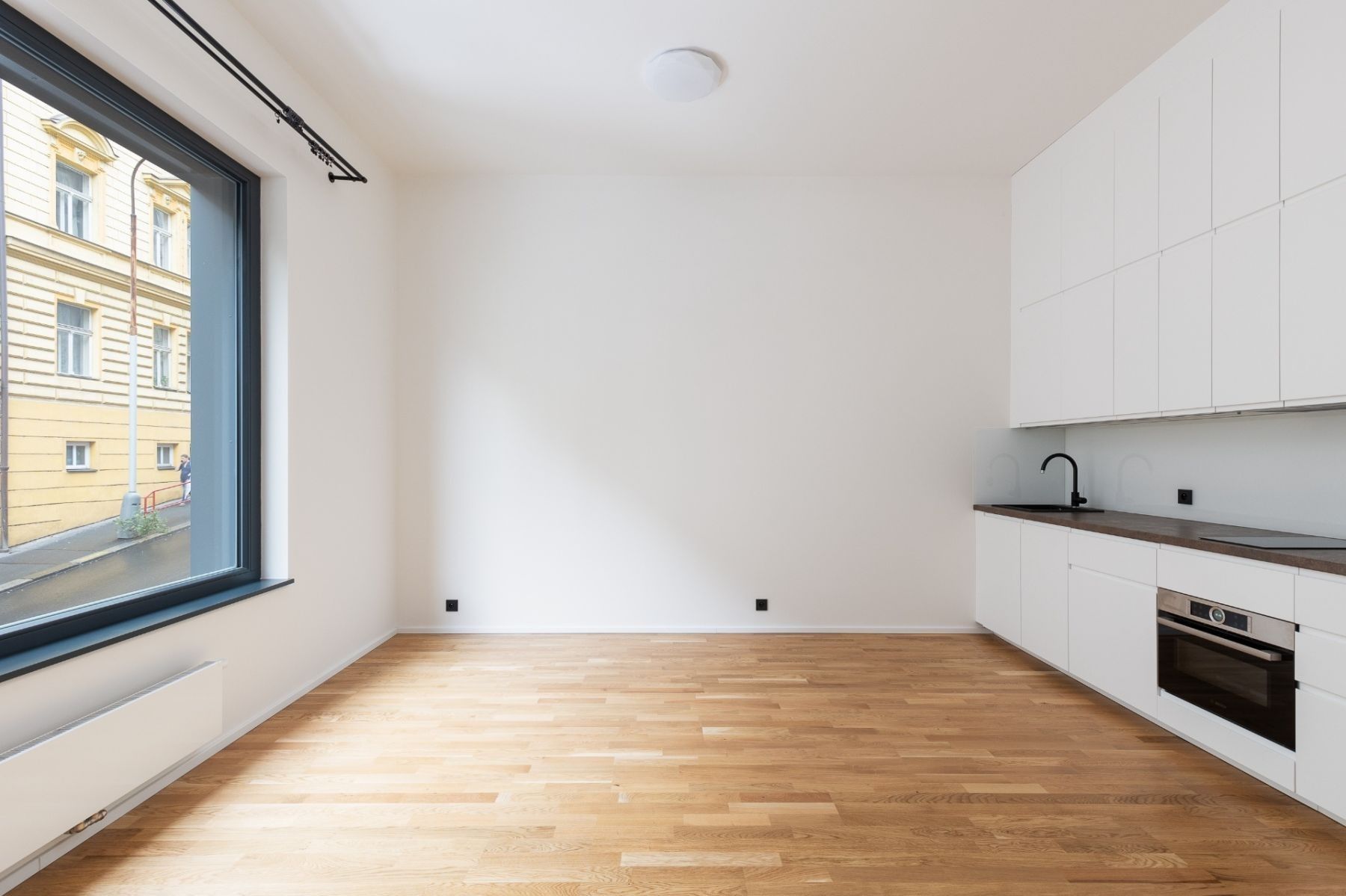 1+kk, Grafická, Praha - Smíchov, 30 m² - 2