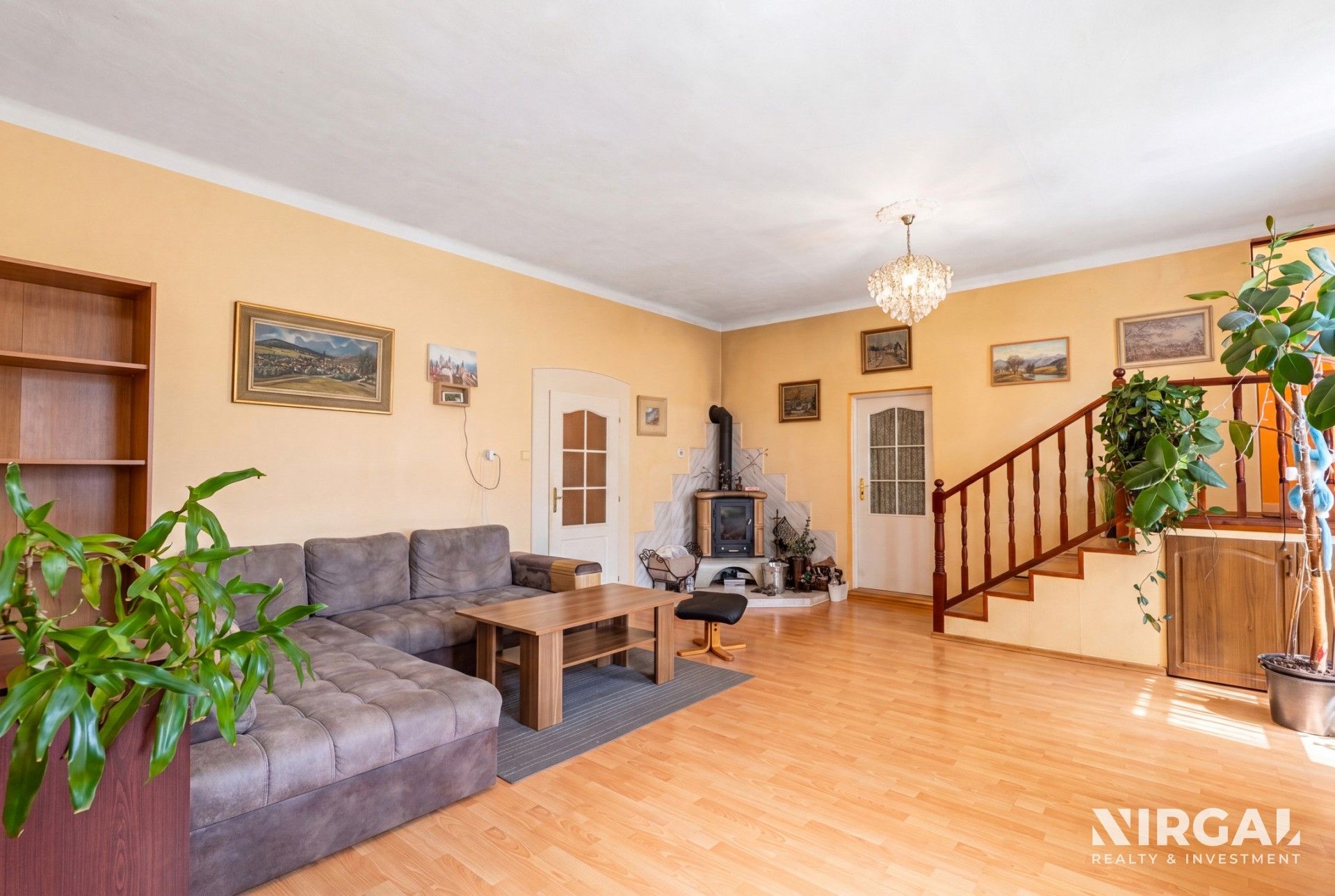 Prodej rodinný dům - Hlavní, Zlonín, 247 m² - 5