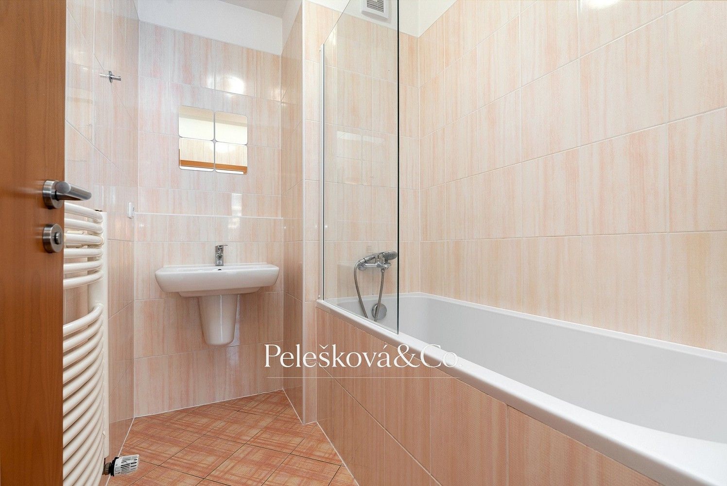 Prodej byt 2+kk - Na Maninách, Praha 7 - Holešovice, 52 m² - 5