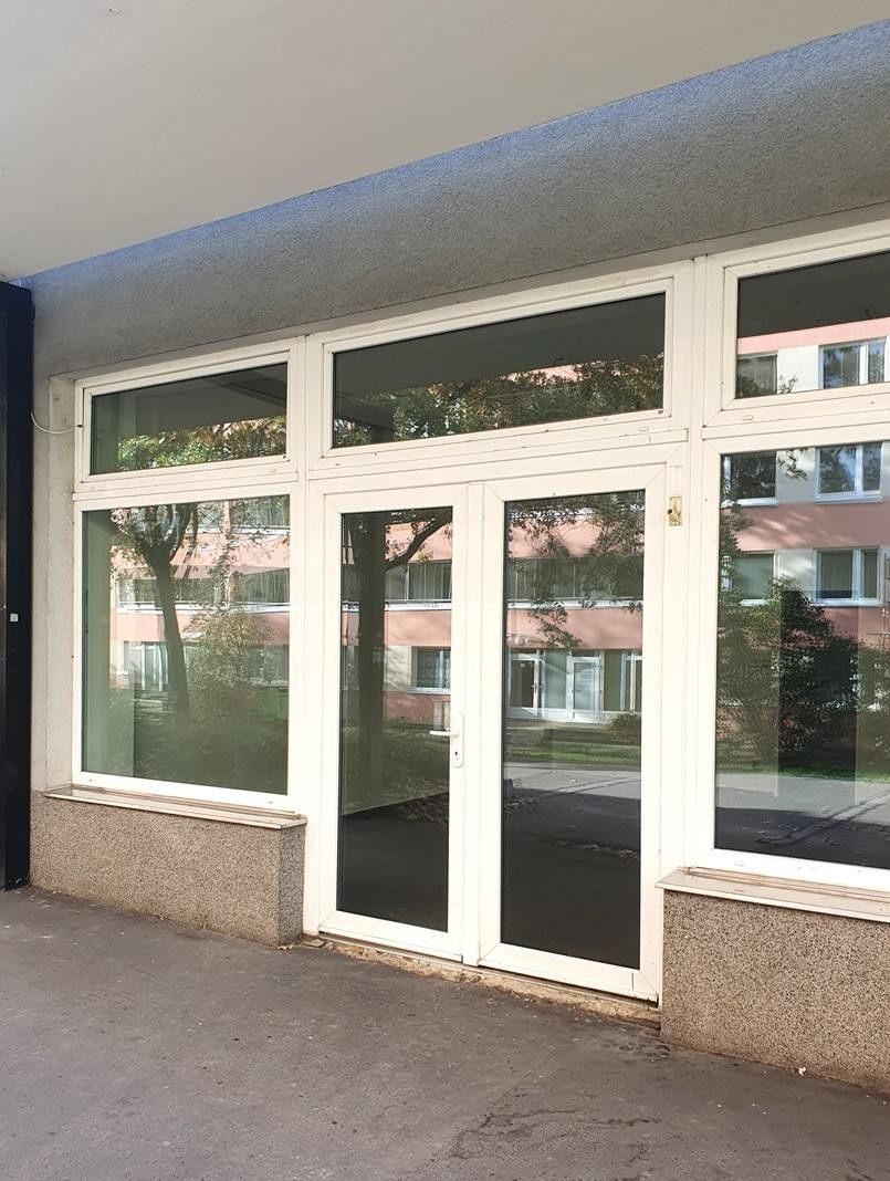 Obchodní prostory, Veltruská, Praha, 74 m²