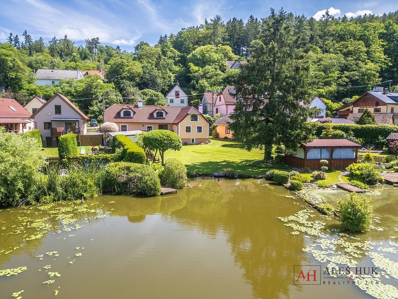 Rodinné domy, Starý Plzenec - Sedlec, okres Plzeň-město, Plzeňský kraj, 125 m² - 1