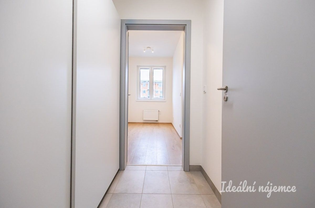 1+kk, Praha 15, Praha, 35 m² - 2