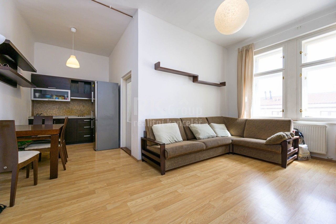 2+kk, Na bělidle, Praha, 41 m²