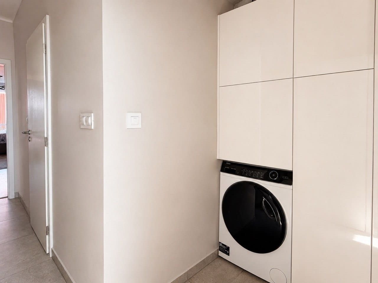 Pronájem byt 1+kk - Choceradská, Praha - Záběhlice, 38 m² - 5