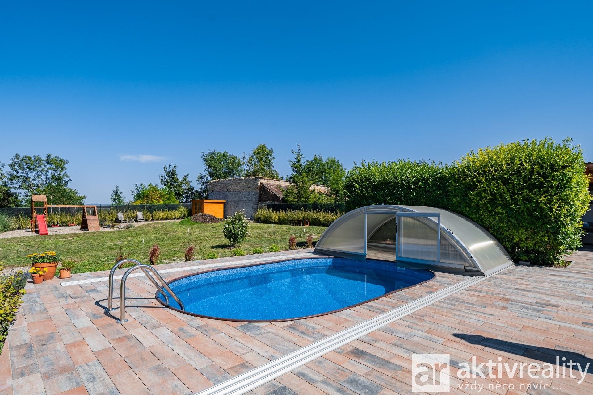 Prodej rodinný dům - Na Vršku, Hrobce, 144 m²