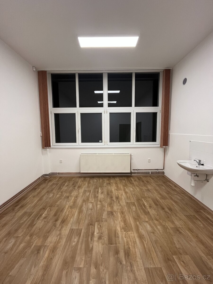 Obchodní prostory, Kolín, 280 02 - 2