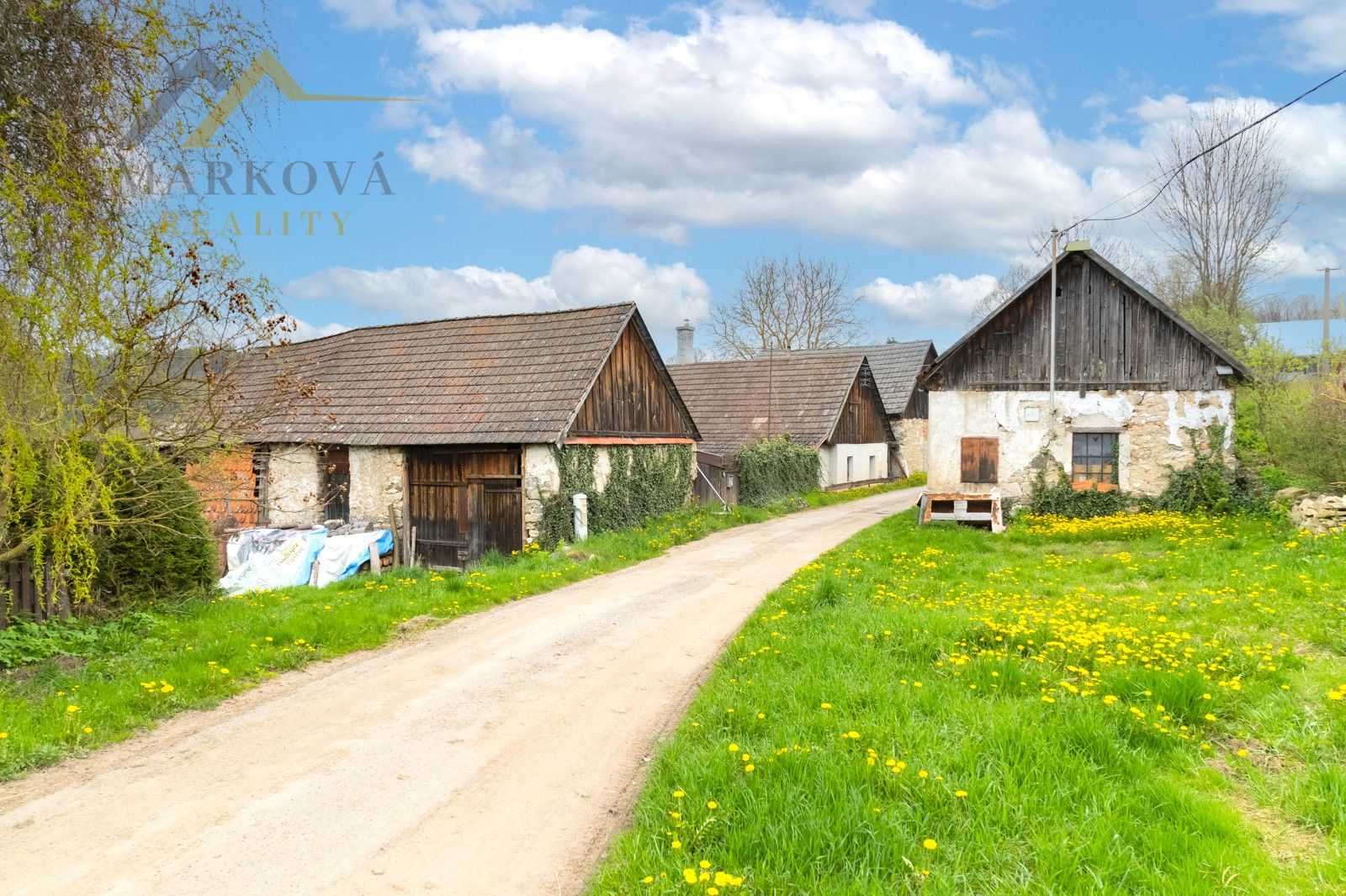 Garáže, Vratišov, Nadějkov, 56 m²