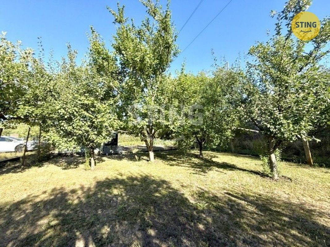 Zahrady, Hodonín, 377 m² - 1