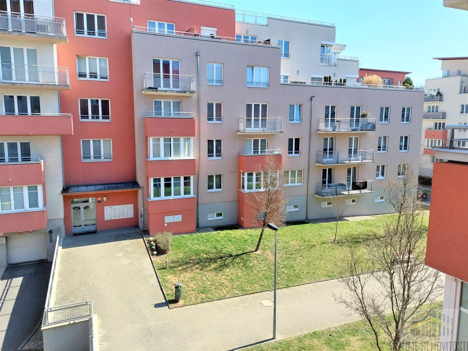 1+kk, Mikanova, Praha, 31 m²