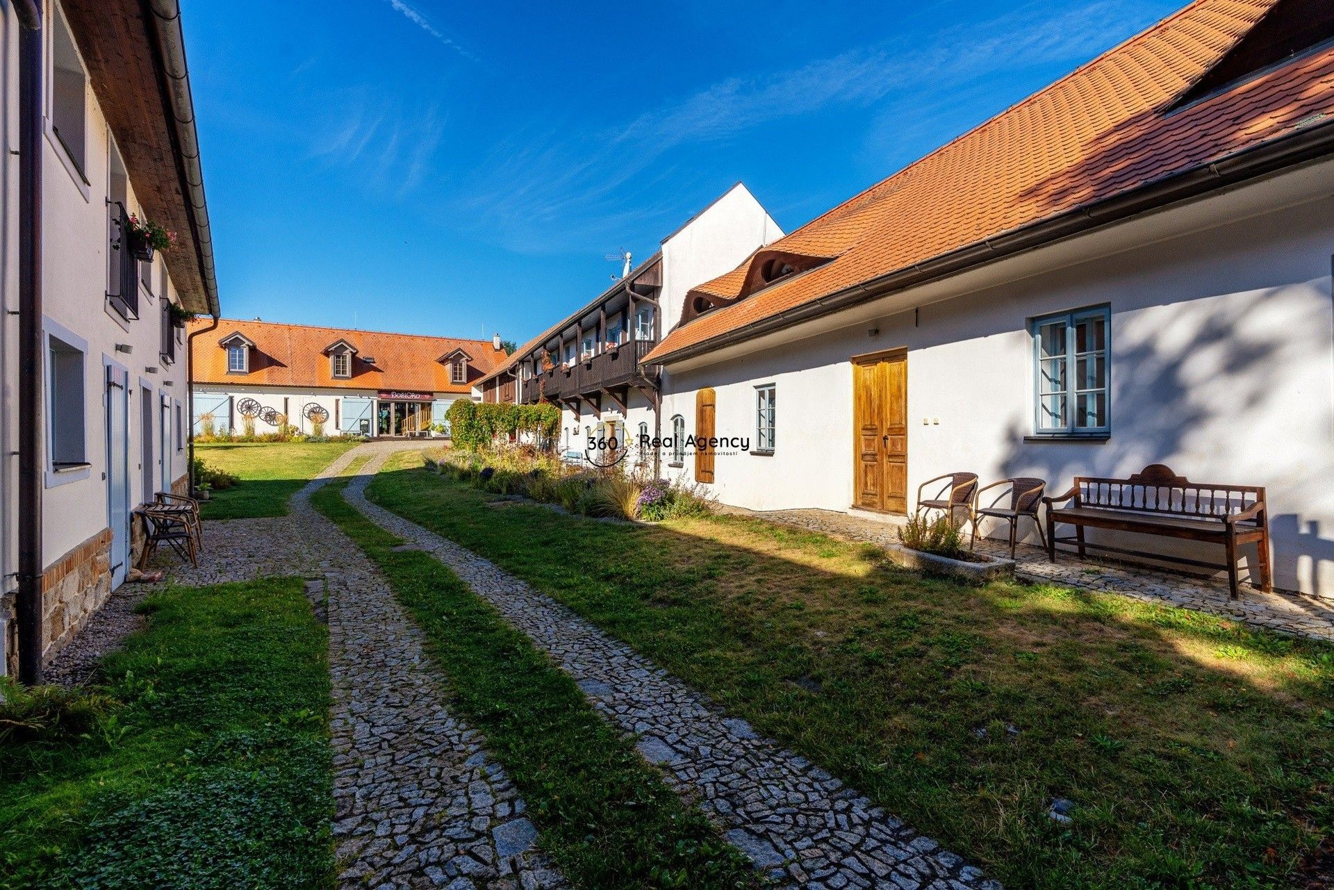 Prodej ubytovací zařízení - Malé Chrášťany, Sedlec, 1 m²