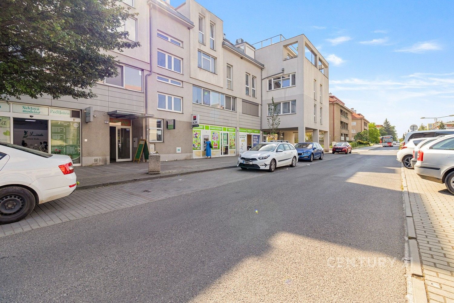 Obchodní prostory, 216 m²