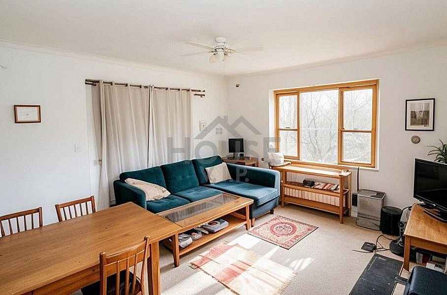 Chalupy, Mníšek pod Brdy, okres Praha-západ, Středočeský kraj, 69 m² - 2