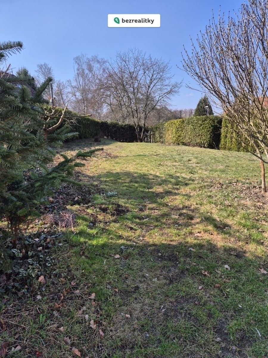Pozemek pro bydlení, 594 m²