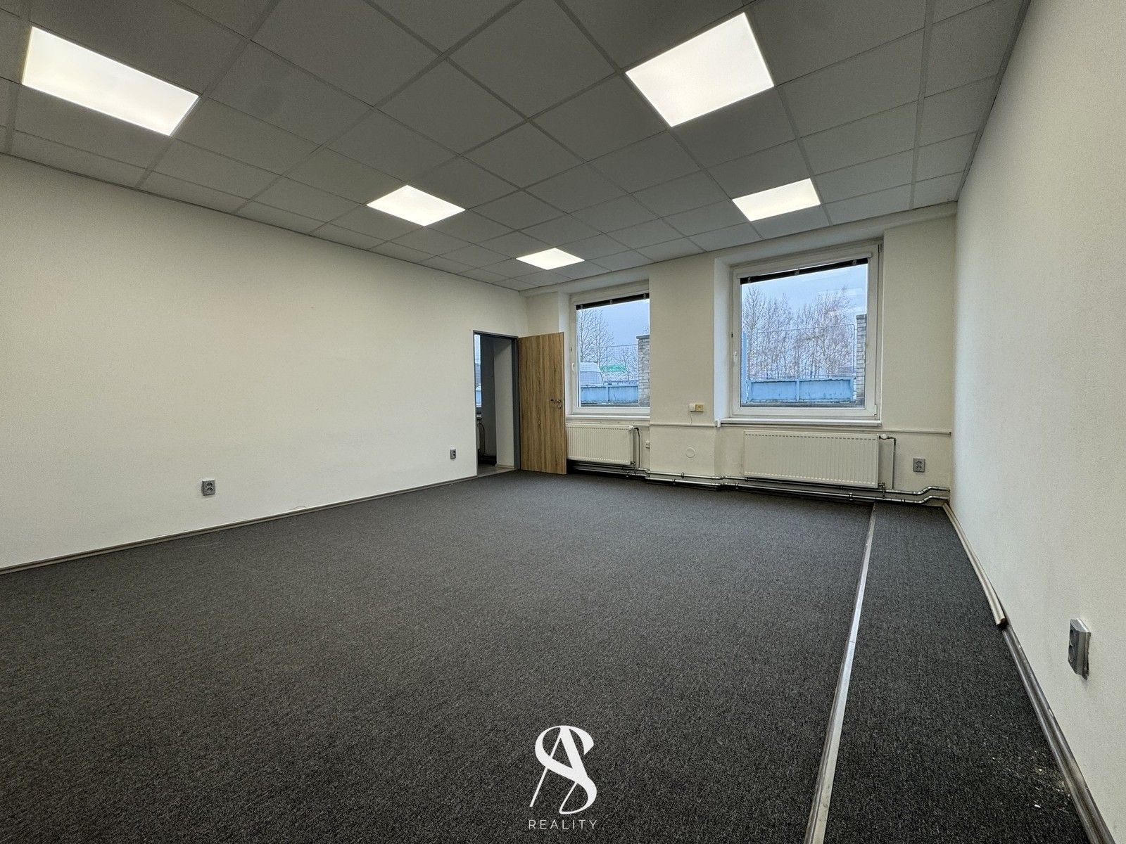 Kanceláře, Pavelkova, Bystrovany, 37 m²