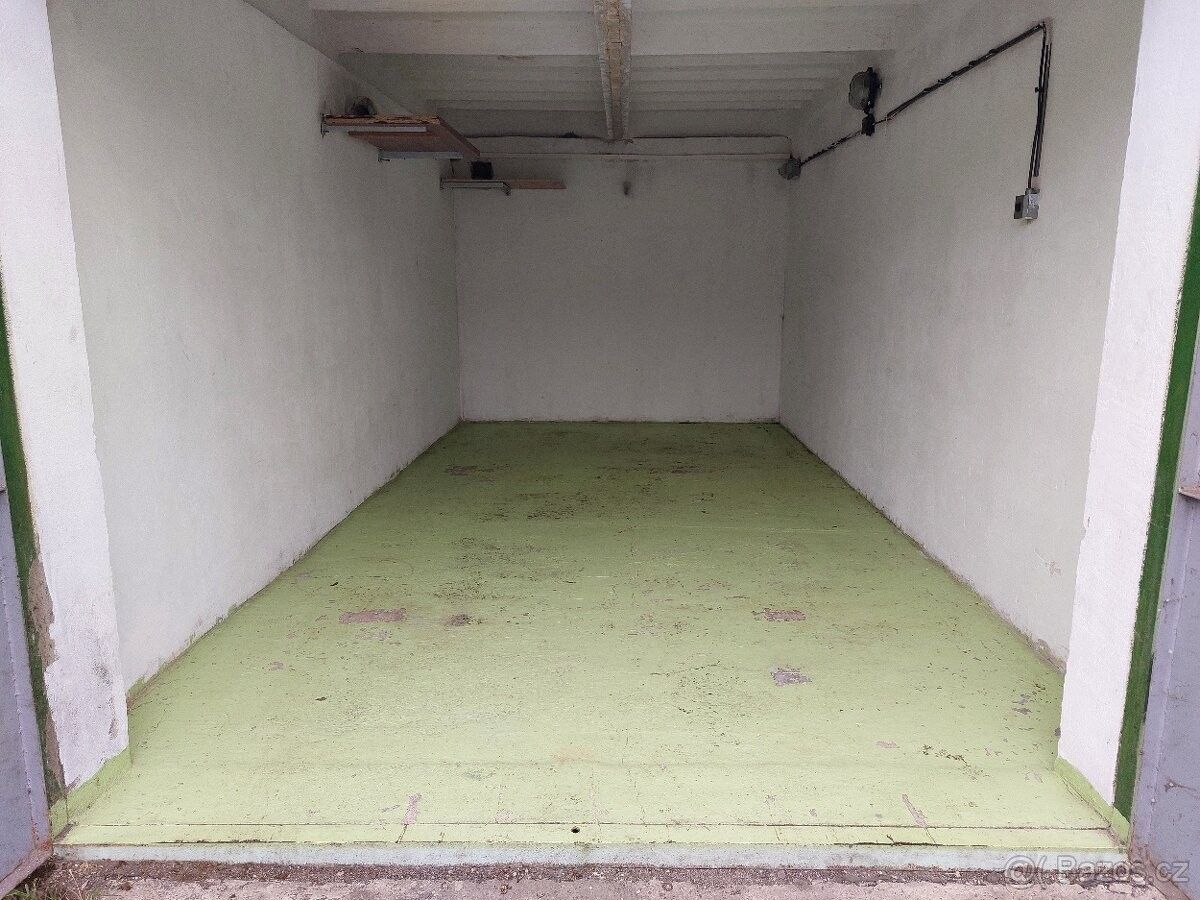 Garáže, Kadaň, 432 01