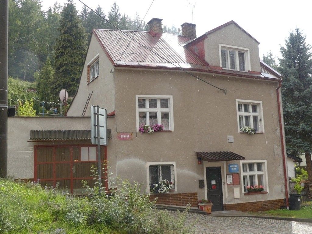 Rodinné domy, Buková, Březová, 132 m²