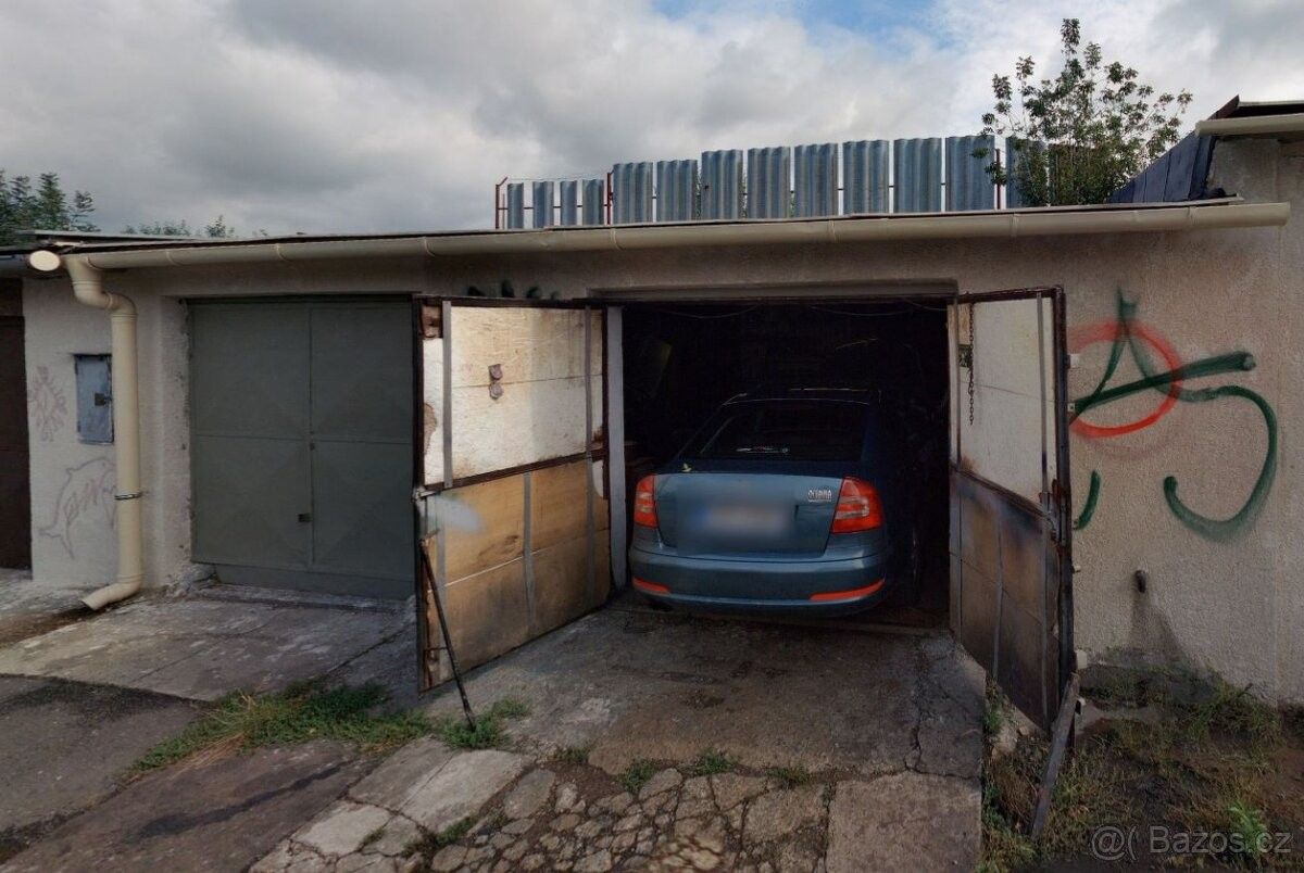 Garáže, Ostrava, 702 00