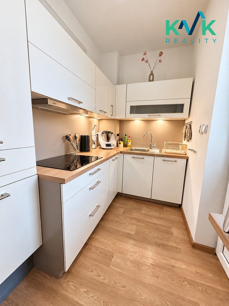 2+kk, Karlovy Vary - Drahovice, Karlovarský kraj, 55 m² - 1