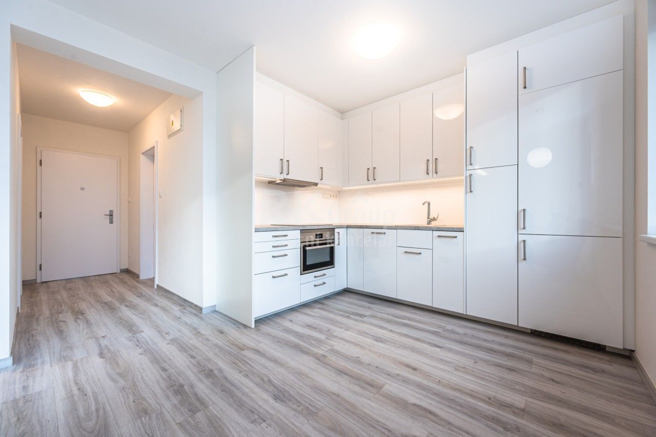 2+kk, Stavovská, Praha, 54 m²