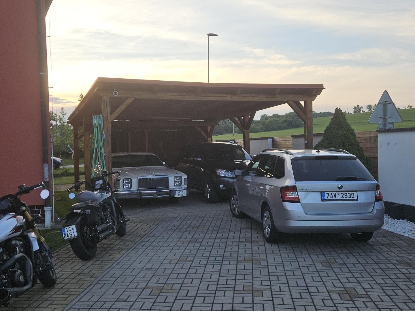 Prodej rodinný dům - Nová Ves Hůrka, 160 m² - 5